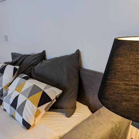 Paris Expo Suite Appartement & Parkings Dans Un Hotel 4 Etoiles, Porte De Versailles - Check In Autonome 24-7 إسّي لي مولينو المظهر الخارجي الصورة