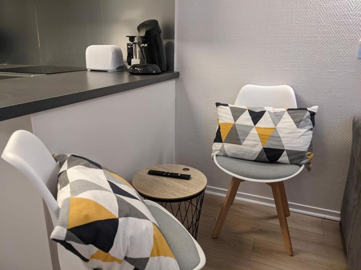 Paris Expo Suite Appartement & Parkings Dans Un Hotel 4 Etoiles, Porte De Versailles - Check In Autonome 24-7 إسّي لي مولينو المظهر الخارجي الصورة